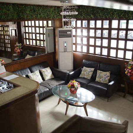 Hotel Soriente Manilla Buitenkant foto