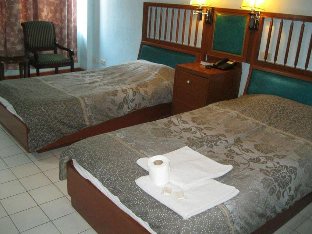 Hotel Soriente Manilla Buitenkant foto